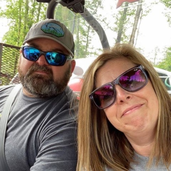 Meet your Posher, Jennifer - Picture 1 of 1